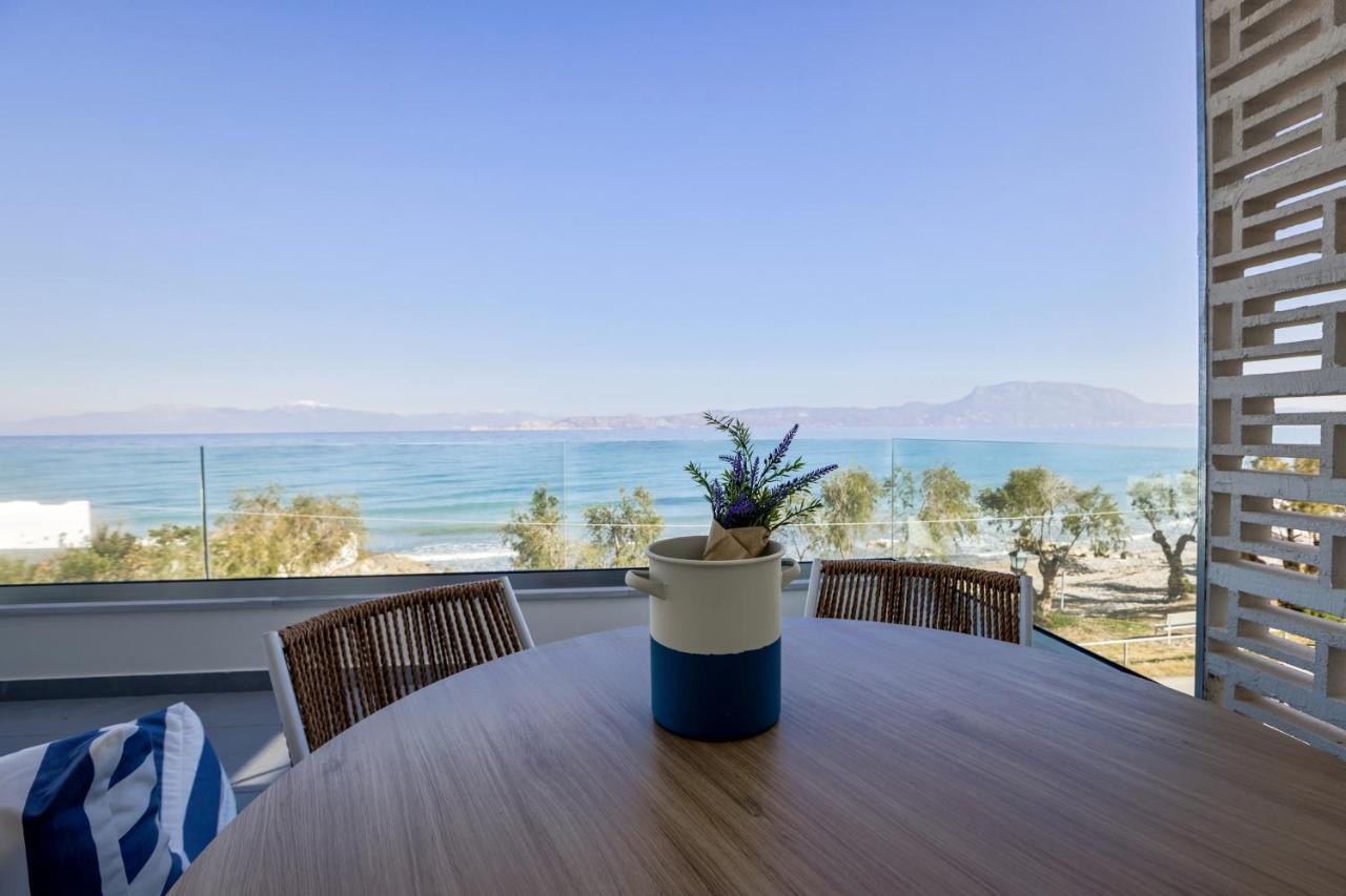 La Mer Bleue Boutique Suite Vrahati Exteriér fotografie